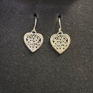 🌟 Elegant Silver Heart Earrings